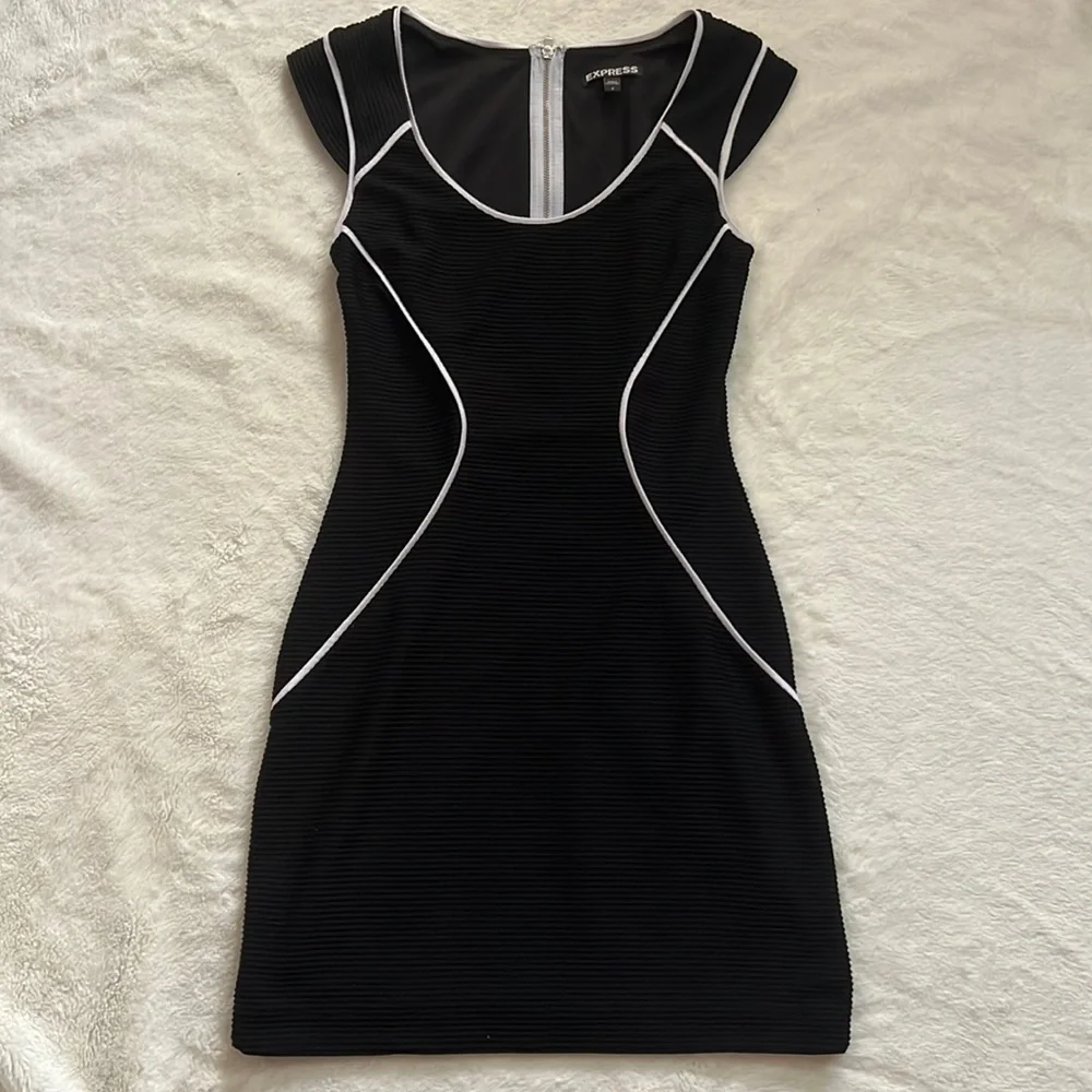 Express Ribbed Bodycon Dress (Size 0) - Picture 1 of 3